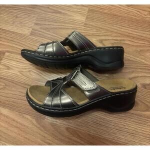 Clark’s Bendable Sandals Women’s Size 8M